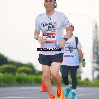 Runner Photo 7840440