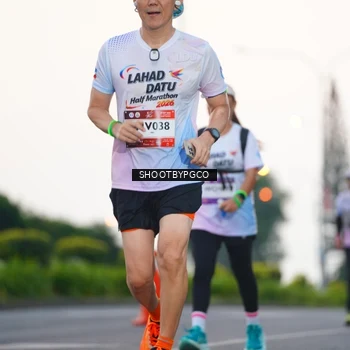 Runner Photo 7840474