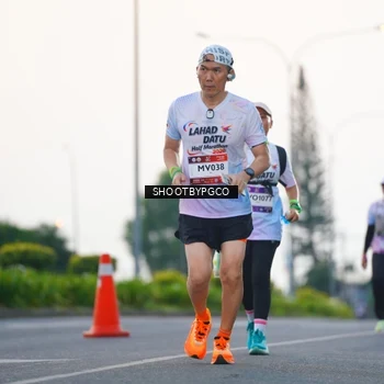 Runner Photo 7840505