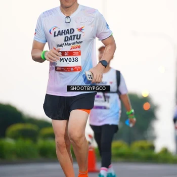 Runner Photo 7840516