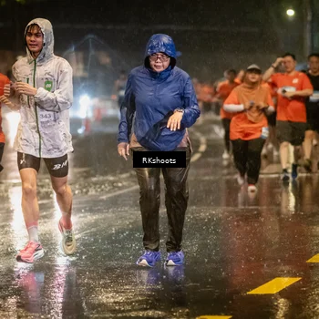 Runner Photo 7840574