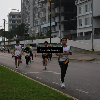 Runner Photo 7840613