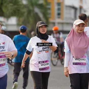 Runner Photo 7840672