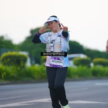 Runner Photo 7840673