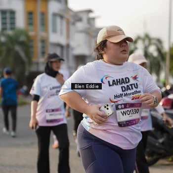 Runner Photo 7840675