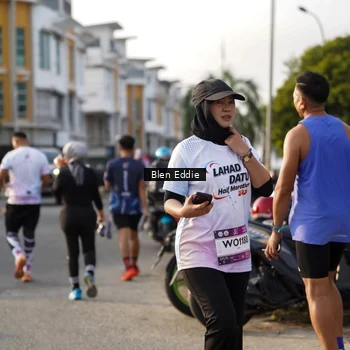 Runner Photo 7840682