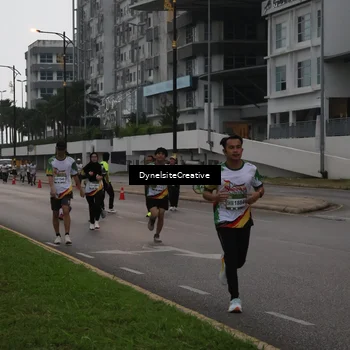 Runner Photo 7840699