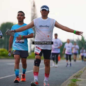 Runner Photo 7840717