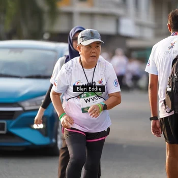 Runner Photo 7840749