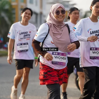 Runner Photo 7840797