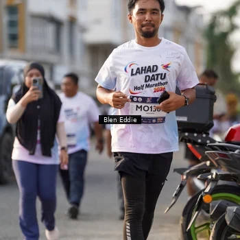 Runner Photo 7840799