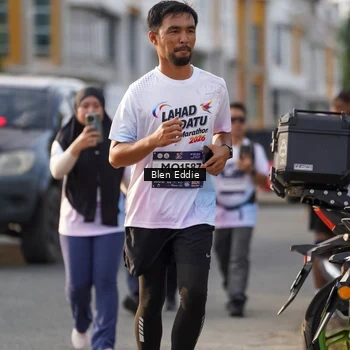 Runner Photo 7840800