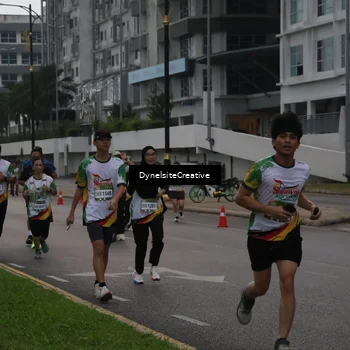 Runner Photo 7840821