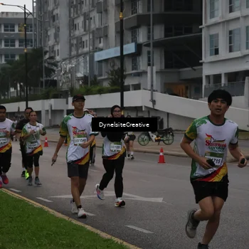 Runner Photo 7840850