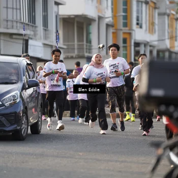 Runner Photo 7840889