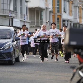 Runner Photo 7840896