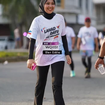 Runner Photo 7840899