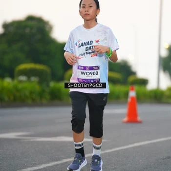 Runner Photo 7840904