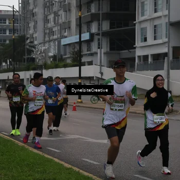 Runner Photo 7840912