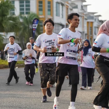 Runner Photo 7840918