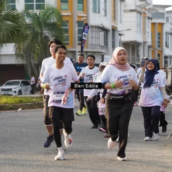 Runner Photo 7840940