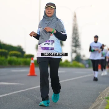 Runner Photo 7840964