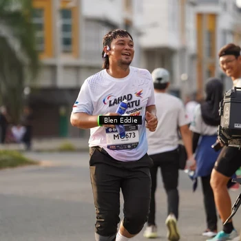 Runner Photo 7840972