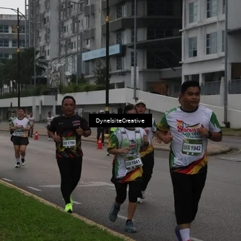 Runner Photo 7841015