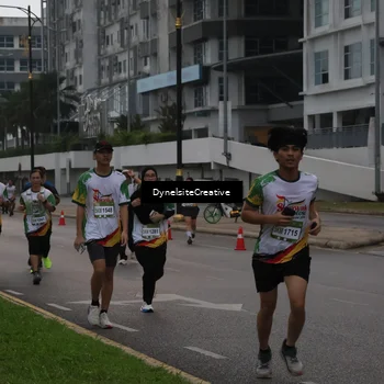 Runner Photo 7841036