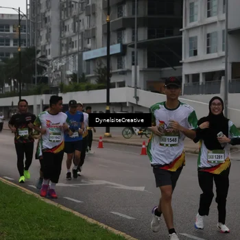 Runner Photo 7841051