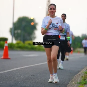 Runner Photo 7841072