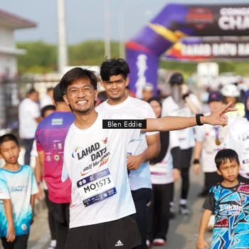 Runner Photo 7841078