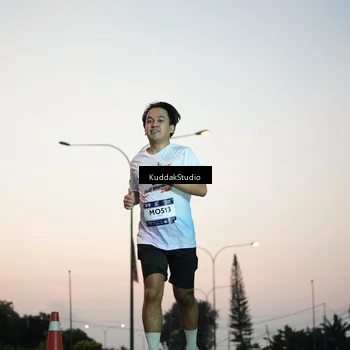 Runner Photo 7841283