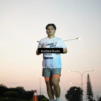 Runner Photo 7841301
