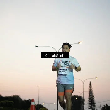 Runner Photo 7841308