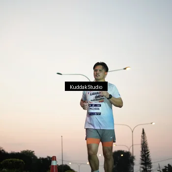 Runner Photo 7841309