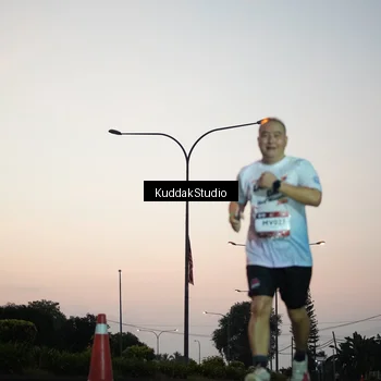 Runner Photo 7841343