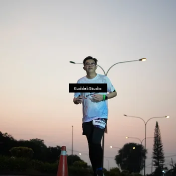 Runner Photo 7841411