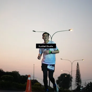 Runner Photo 7841413