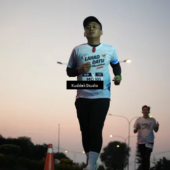 Runner Photo 7841419