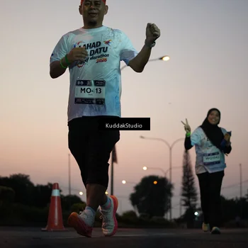 Runner Photo 7841454