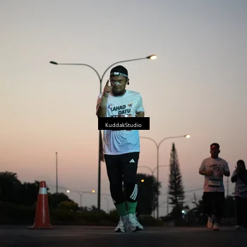 Runner Photo 7841456