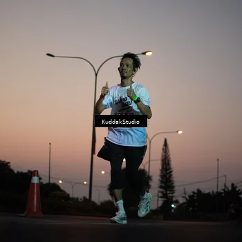 Runner Photo 7841514