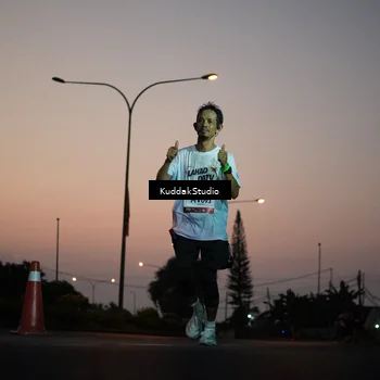 Runner Photo 7841518