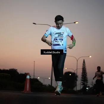 Runner Photo 7841530