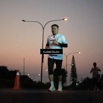 Runner Photo 7841534