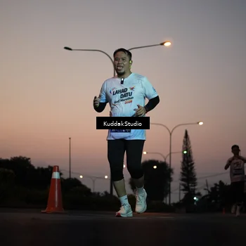 Runner Photo 7841535