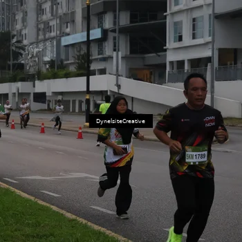 Runner Photo 7841656