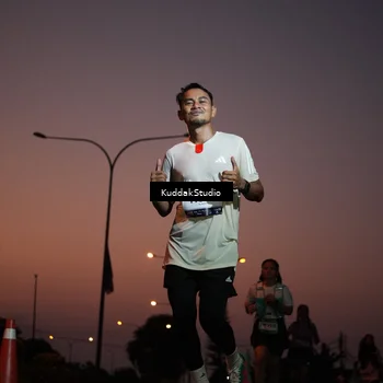 Runner Photo 7841696