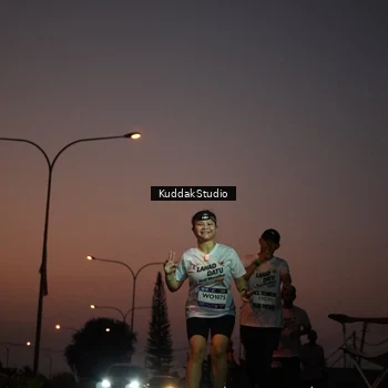 Runner Photo 7841707